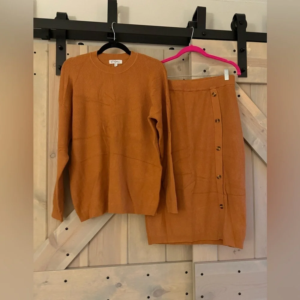 NWOT Polagram RUST* Colored Skirt Set with Button Detail